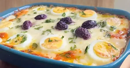 Batata à Portuguesa com Molho Branco: Satisfação Garantida!