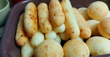 Biscoito Salgado de Polvilho: Sabor Mineiro em sua Casa