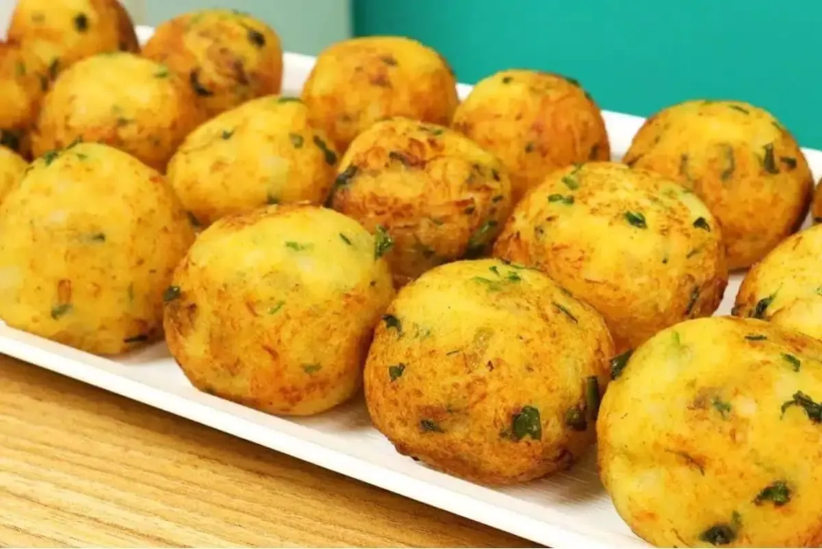 Bolinho de Batata com Frango