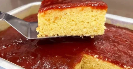 Bolo de Fubá com Goiabada: Uma Harmonia de Sabores
