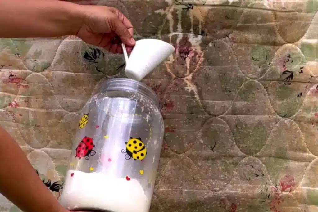 Como tirar mofo de colchão usando açúcar em apenas 5 minutos