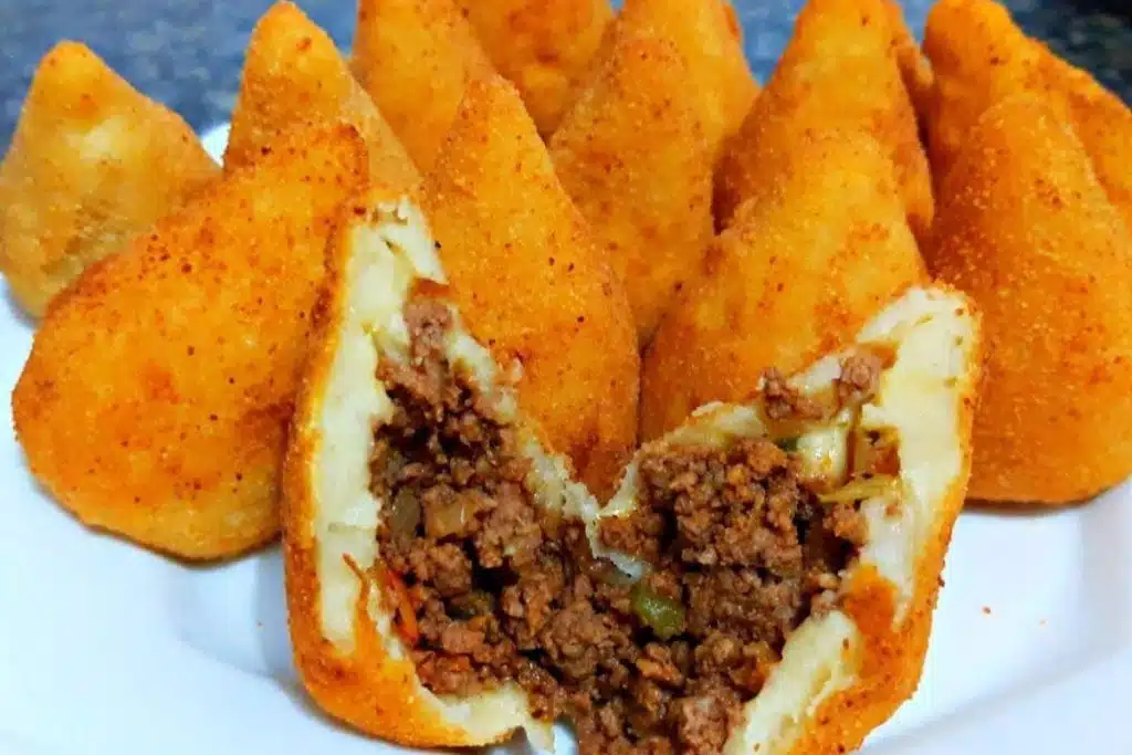 Coxinha de carne moída