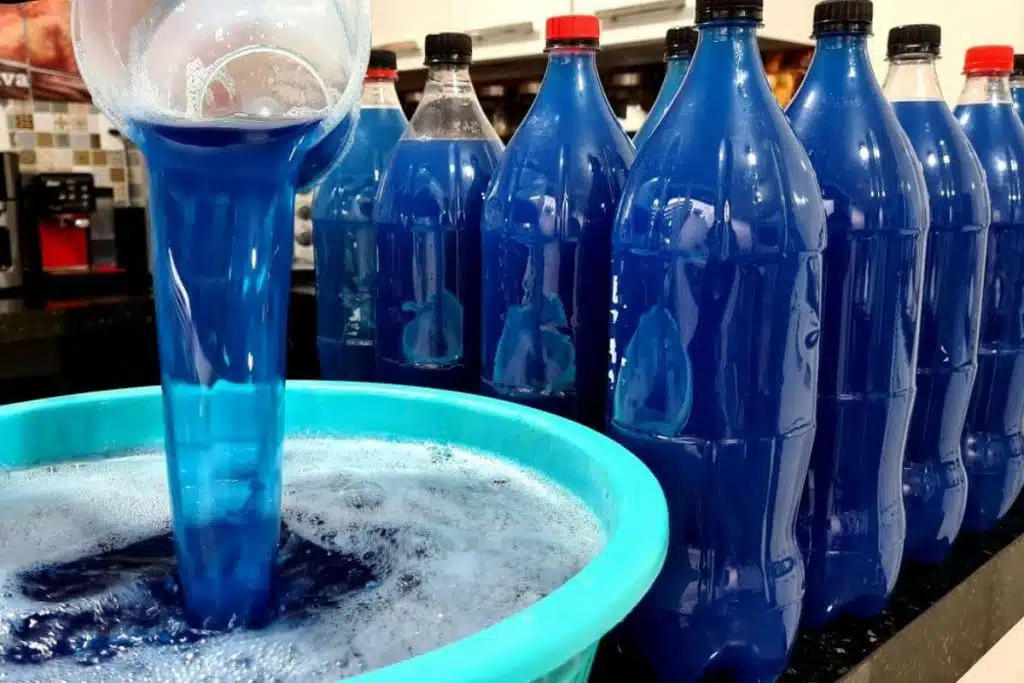 Faça 30 litros de sabão líquido caseiro gastando quase nada no mercado