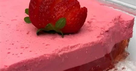 Gelatina Cremosa de Natal: Uma Sobremesa Encantadora