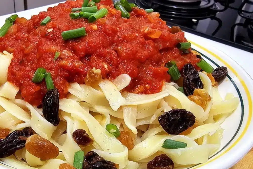 Macarrão Com Molho Caseiro Para Ceia de Natal