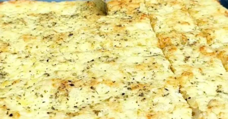 Pão de Alho Caseiro na Assadeira: O Segredo de um Sabor Irresistível