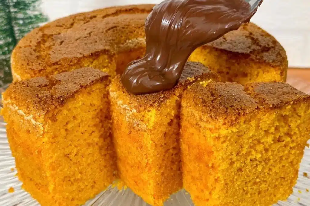 bolo de cenoura fofinho e muito gostoso